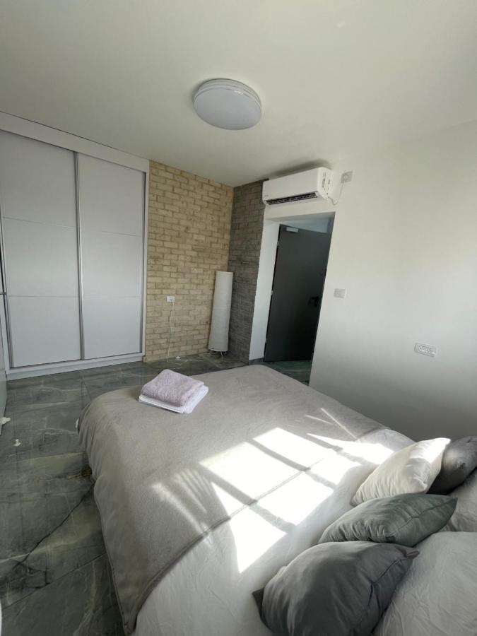 Sea& Sun Apartment Hadera Exterior foto